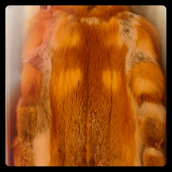 Catherine J Guilbert Paris Fur Coat/ women's Fur
